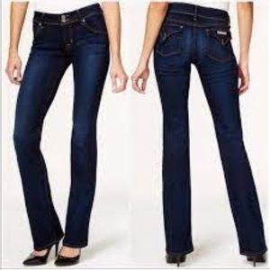 Hudson (27) Beth Baby Bootcut Jean Mid-Rise *currently at Nordstrom $175*🇬🇧